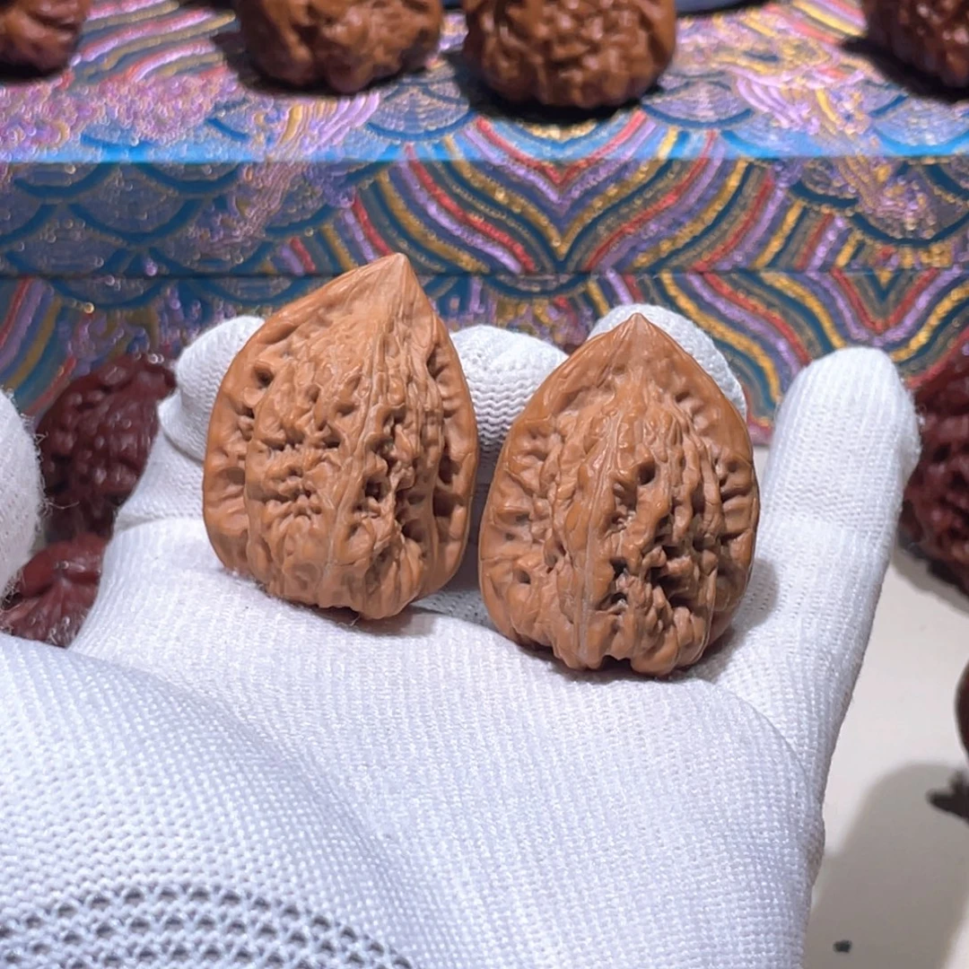 爱***A把件文玩核桃赤龙5171，3336