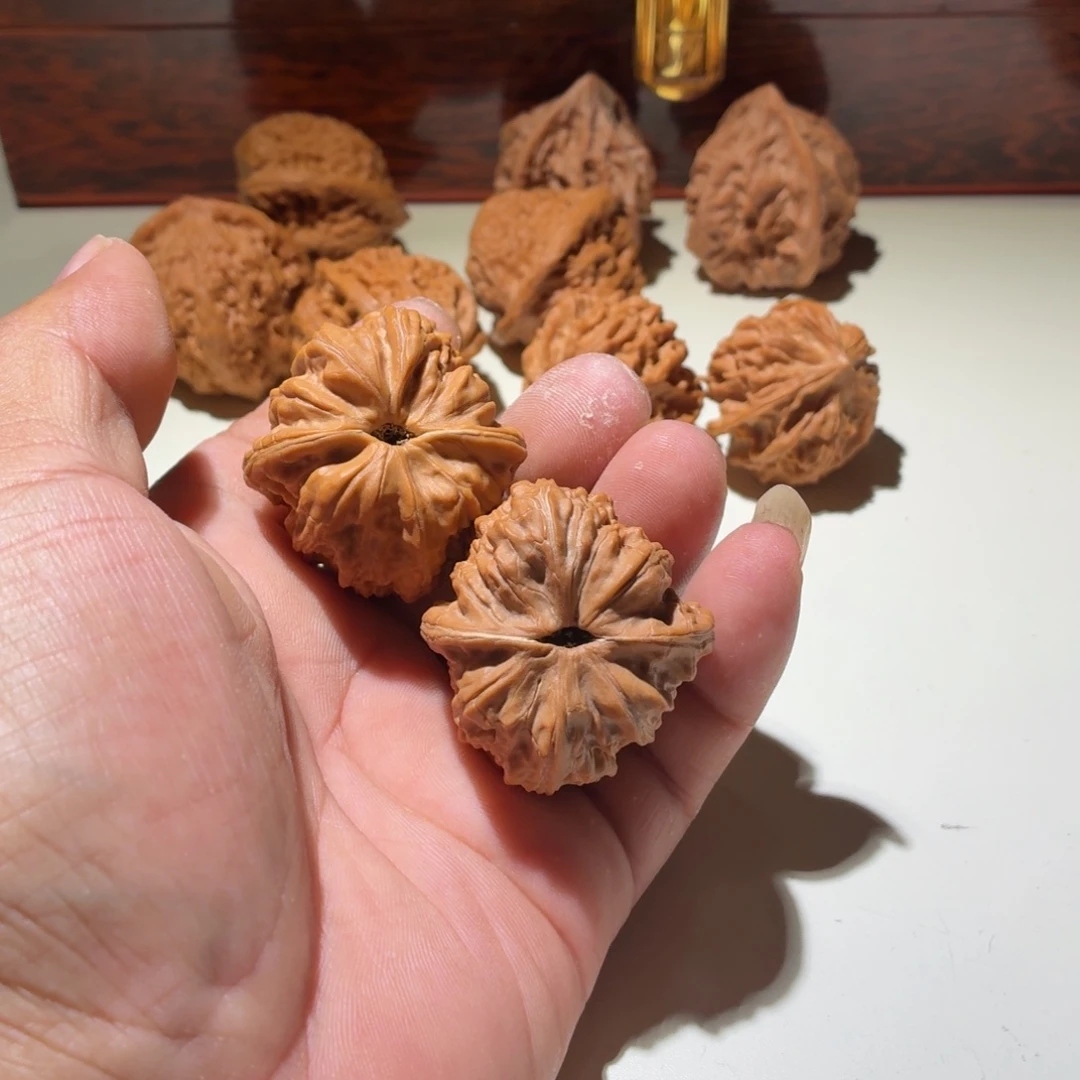 文玩核桃把件?赤龙