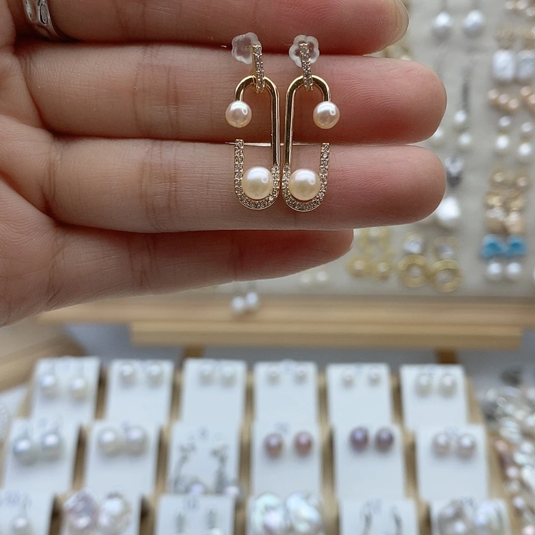 未镶嵌耳饰淡水珍珠