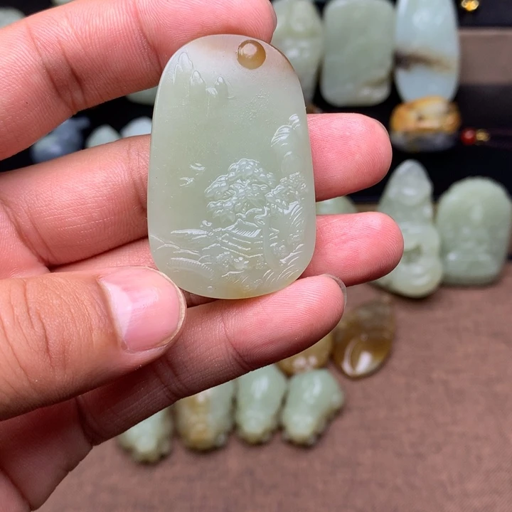 和田玉（糖玉）未镶嵌颈饰