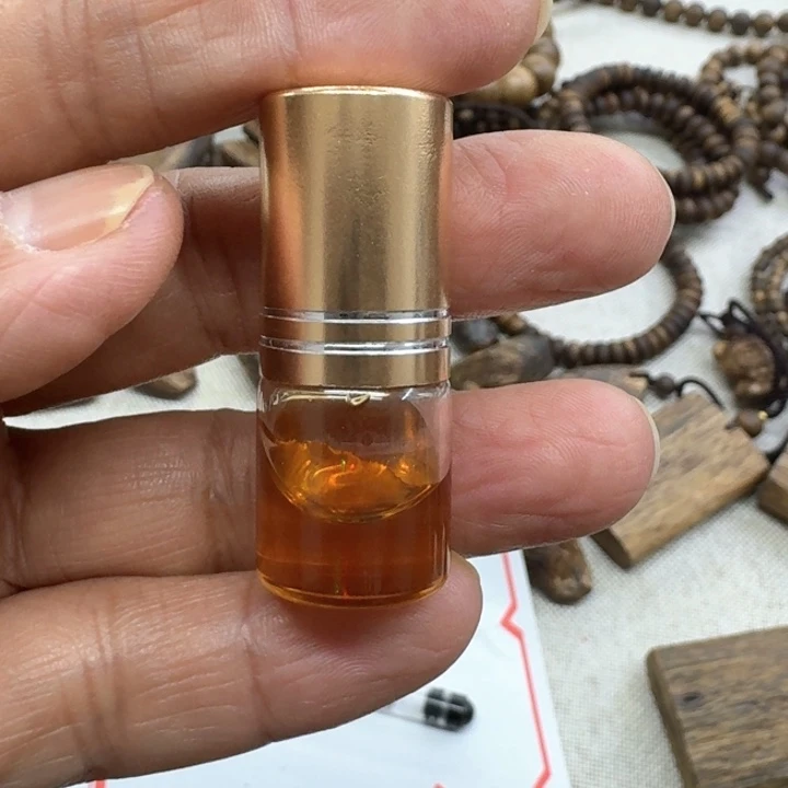 沉香沉香碎屑精油2克