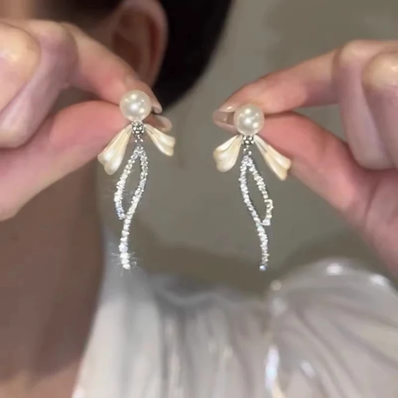 铜合金耳饰 珍珠蝴蝶结流苏耳环女2025新款爆款锆石耳钉轻奢