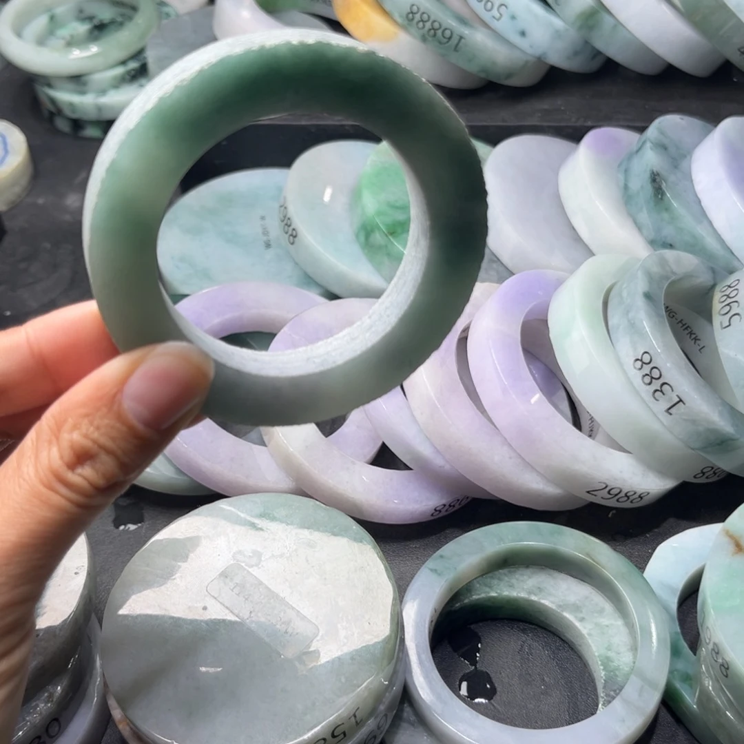 定制翡翠手镯未镶嵌