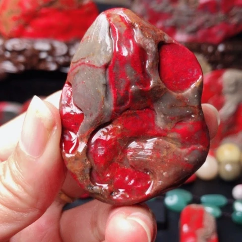 昌化鸡血石昌化鸡血石原石