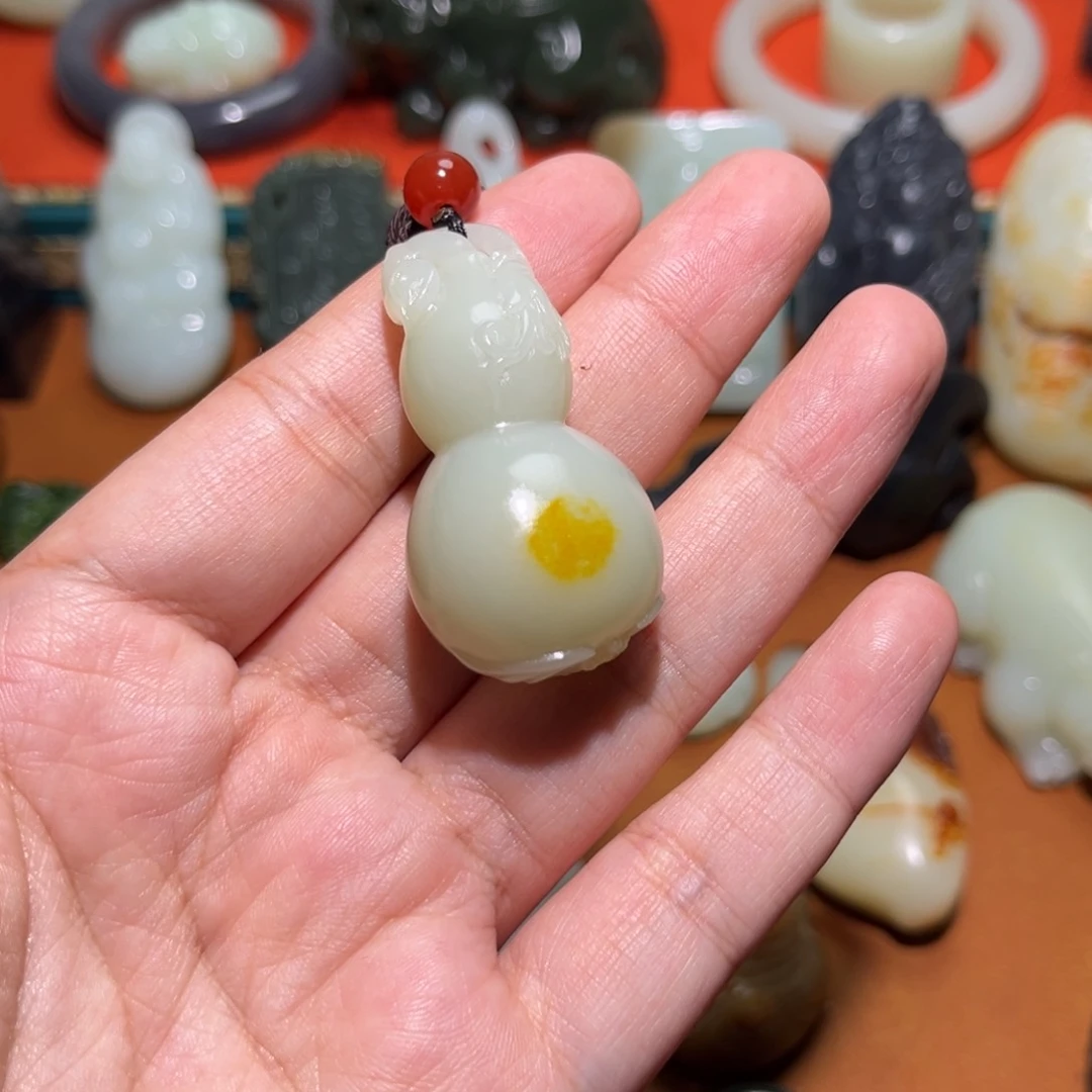 未镶嵌和田玉挂件