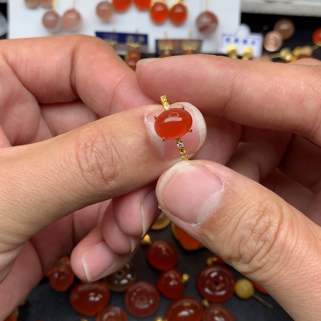 南红玛瑙颈饰未镶嵌