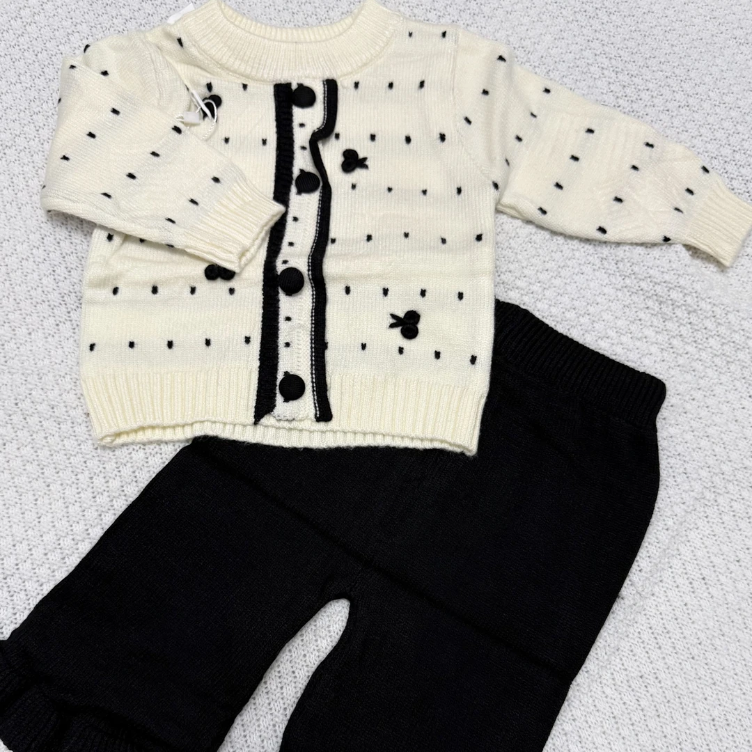 女宝小波点毛衣裤子小香风套装（福利款）