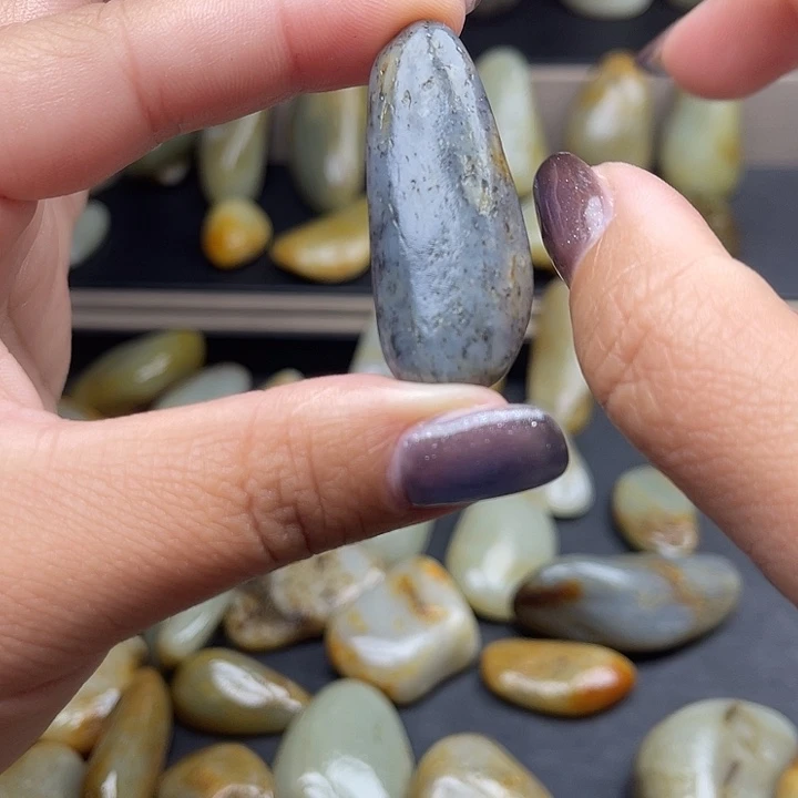 和田玉（糖玉）未镶嵌颈饰