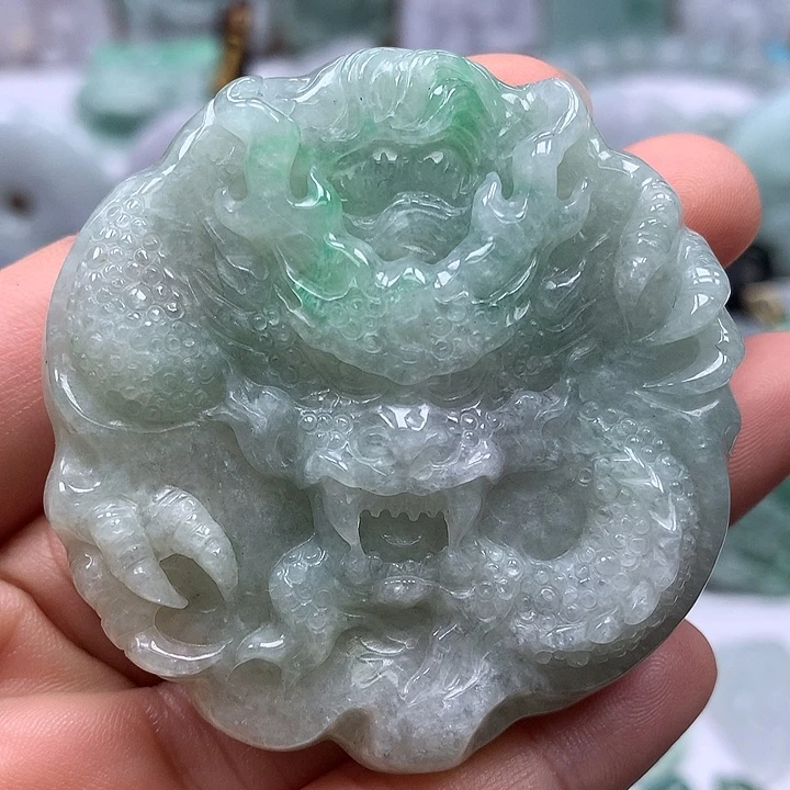 翡翠未镶嵌颈饰霸气侧漏龙行天下福利两面工艺福利