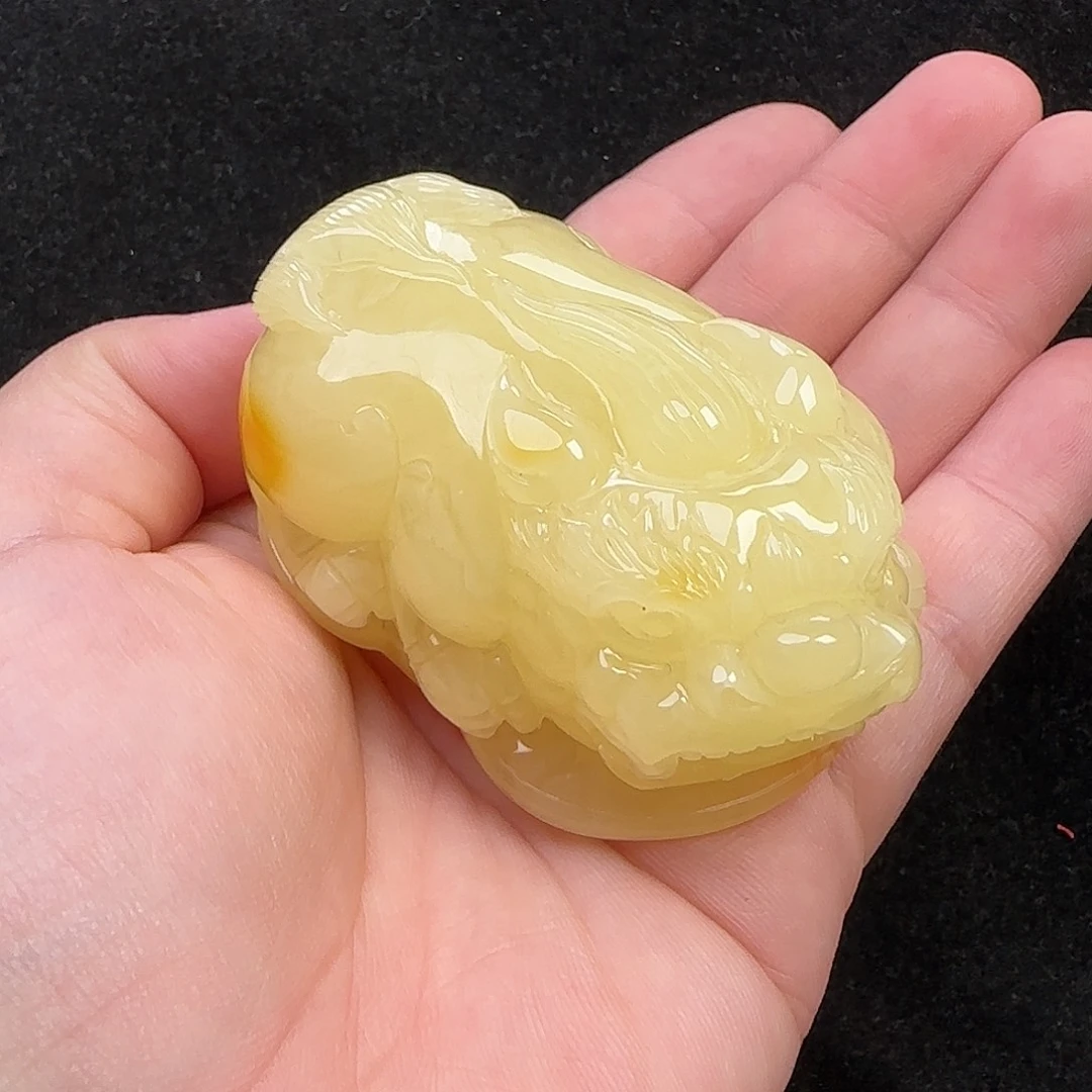 蜜蜡未镶嵌珠宝奇石