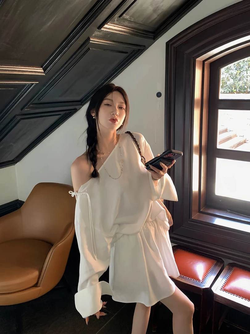 欧阳 松弛主义上衣短裙套装