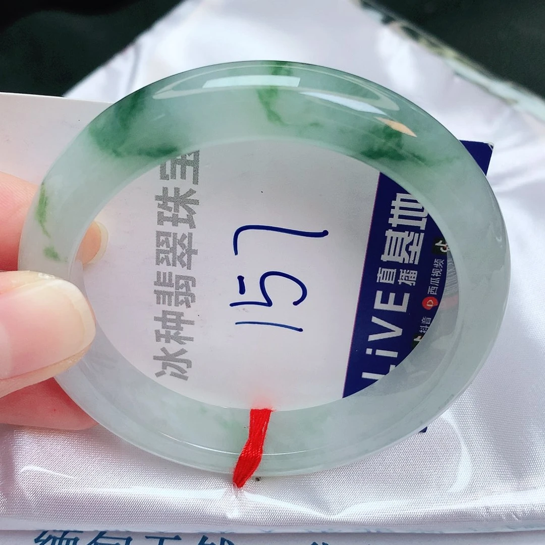 翡翠手镯未镶嵌缅甸天然A货翡翠手镯