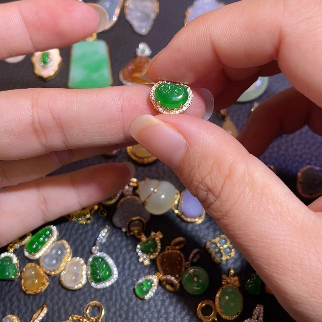 翡翠银S925镶嵌颈饰