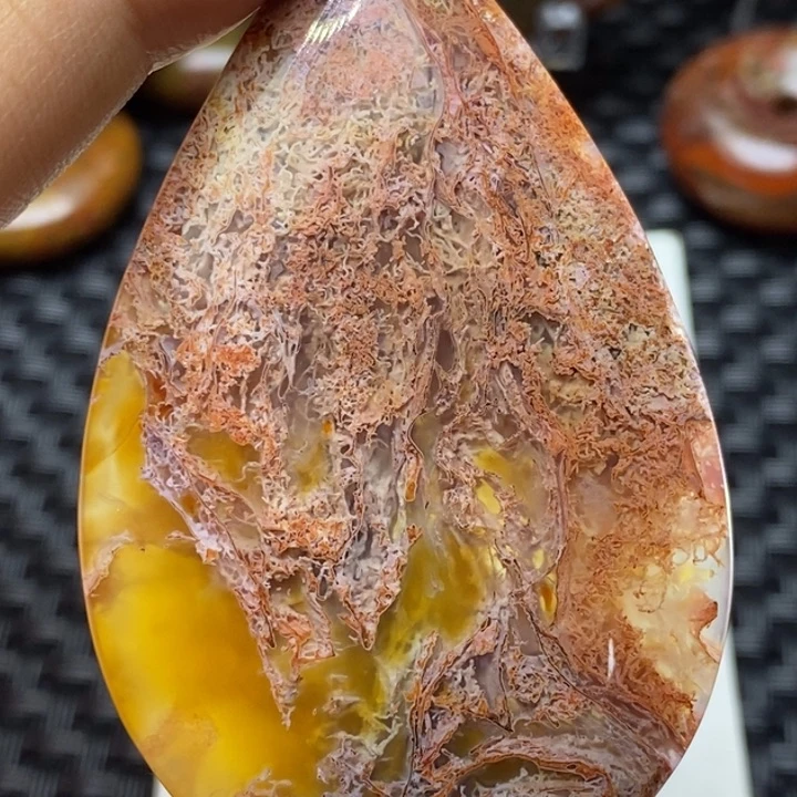 玛瑙/玉髓颈饰未镶嵌
