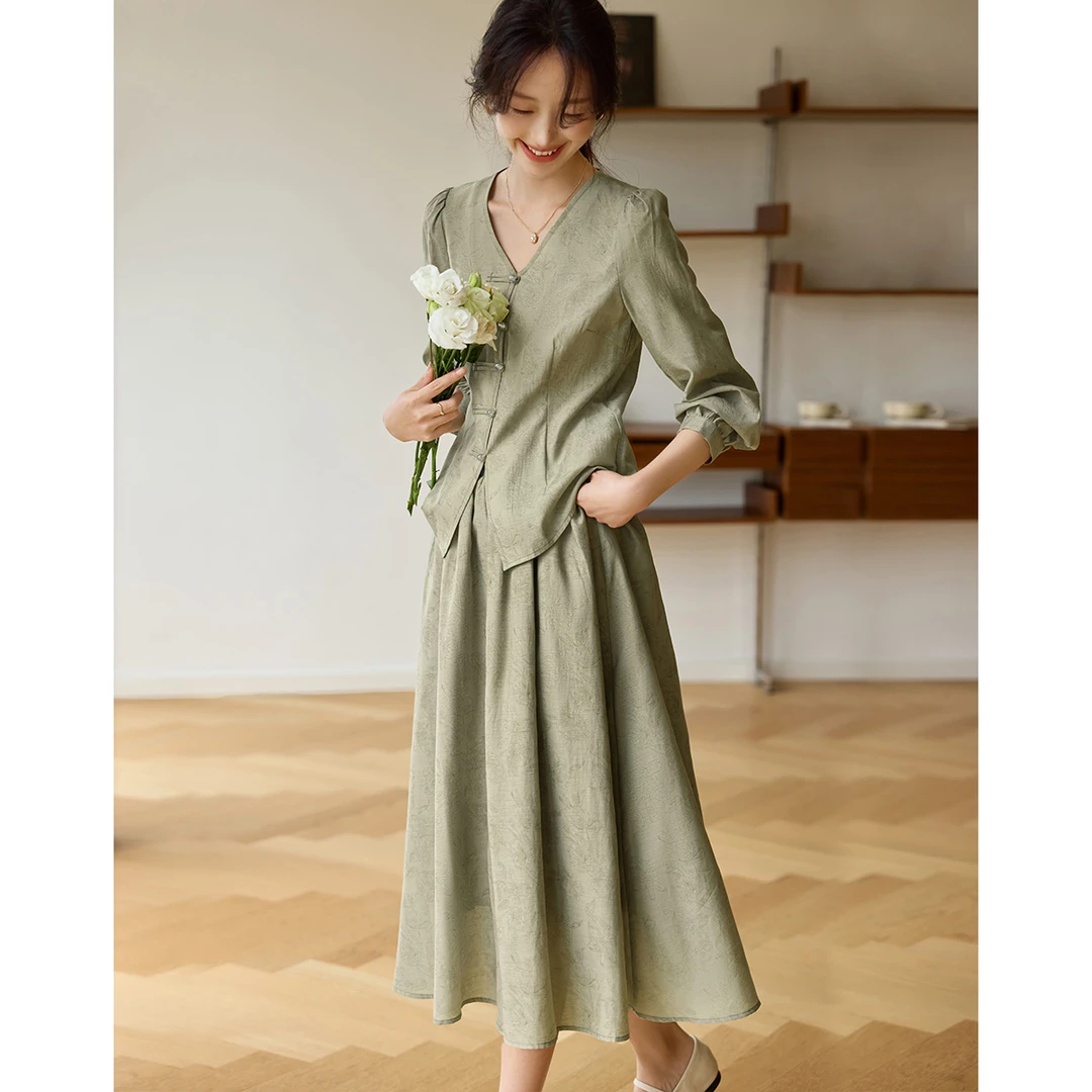 沫晗依美【茉上清欢】2025秋知性优雅气质高级感中式设计套装女