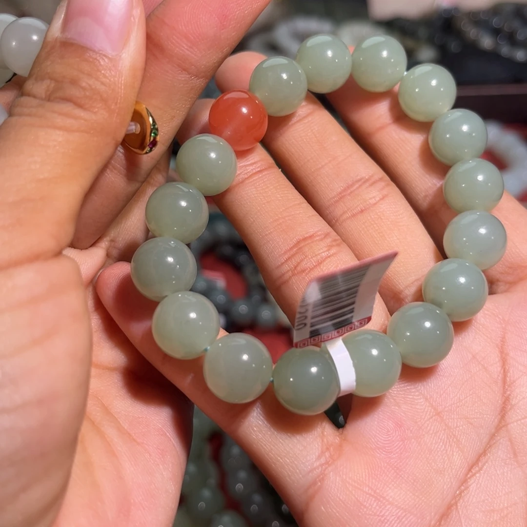 *****和田玉未镶嵌手链