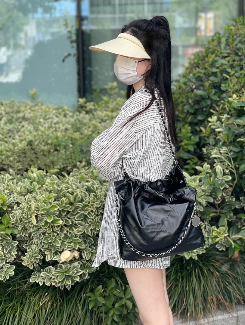 单间斜挎休闲女包25年秋冬新款户外百搭款