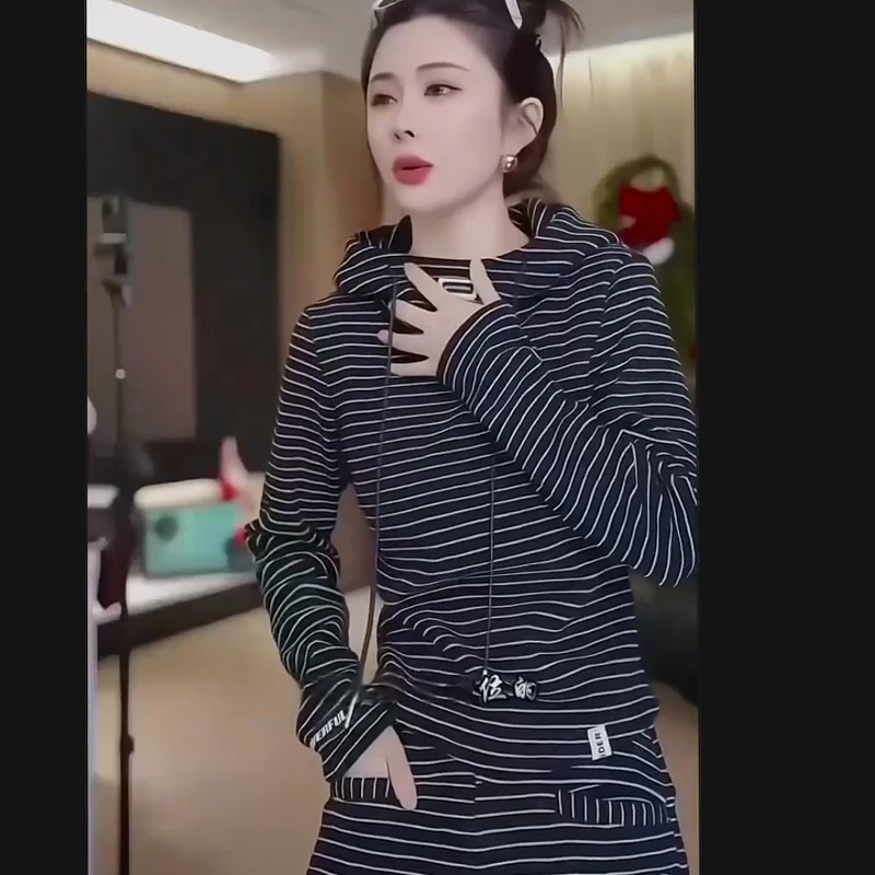 女士套装-早春新款韩版时尚气质个性休闲条纹连帽阔腿裤两件套