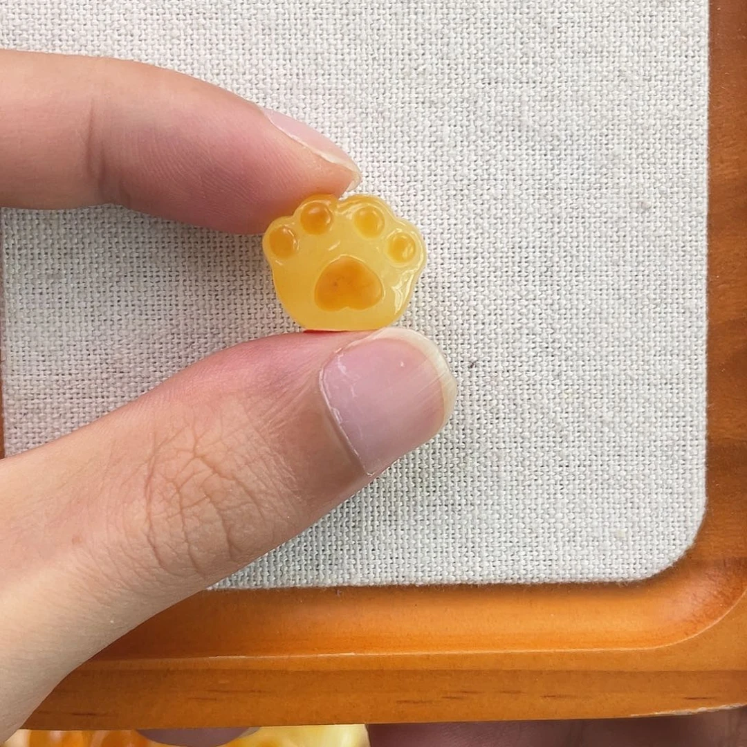 微***糖琥珀未镶嵌珠宝奇石猫爪