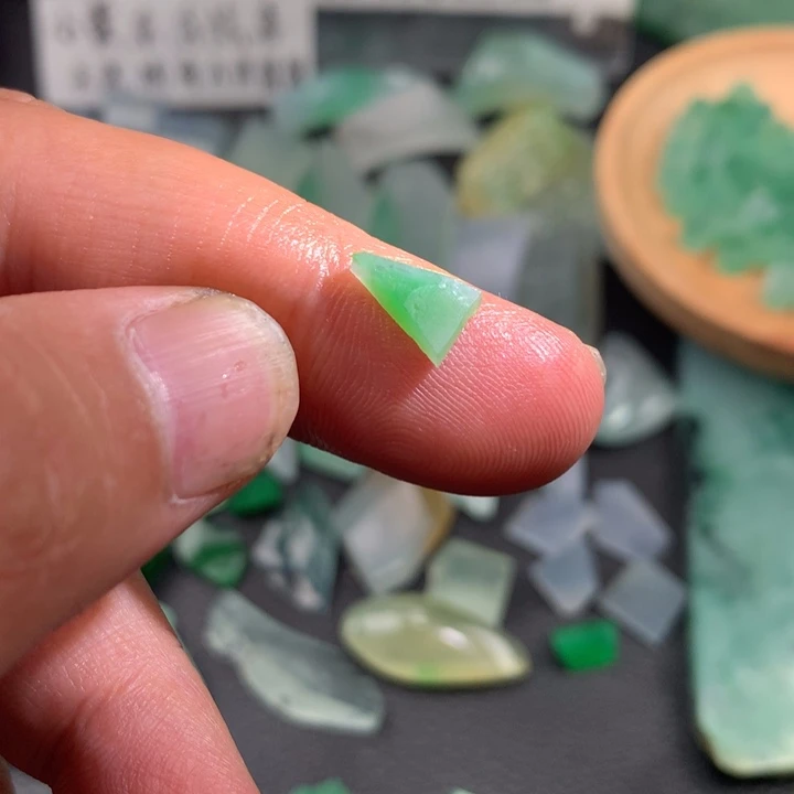 定制翡翠未镶嵌定制不退换