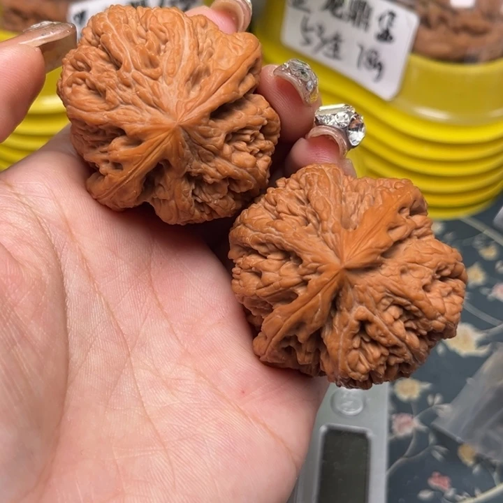 吊坠桃核45-31122-02