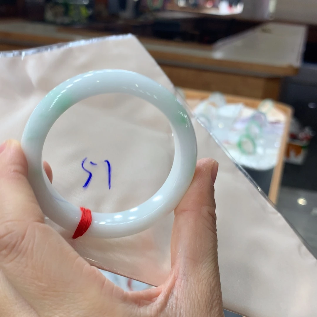 翡翠未镶嵌手镯翡翠