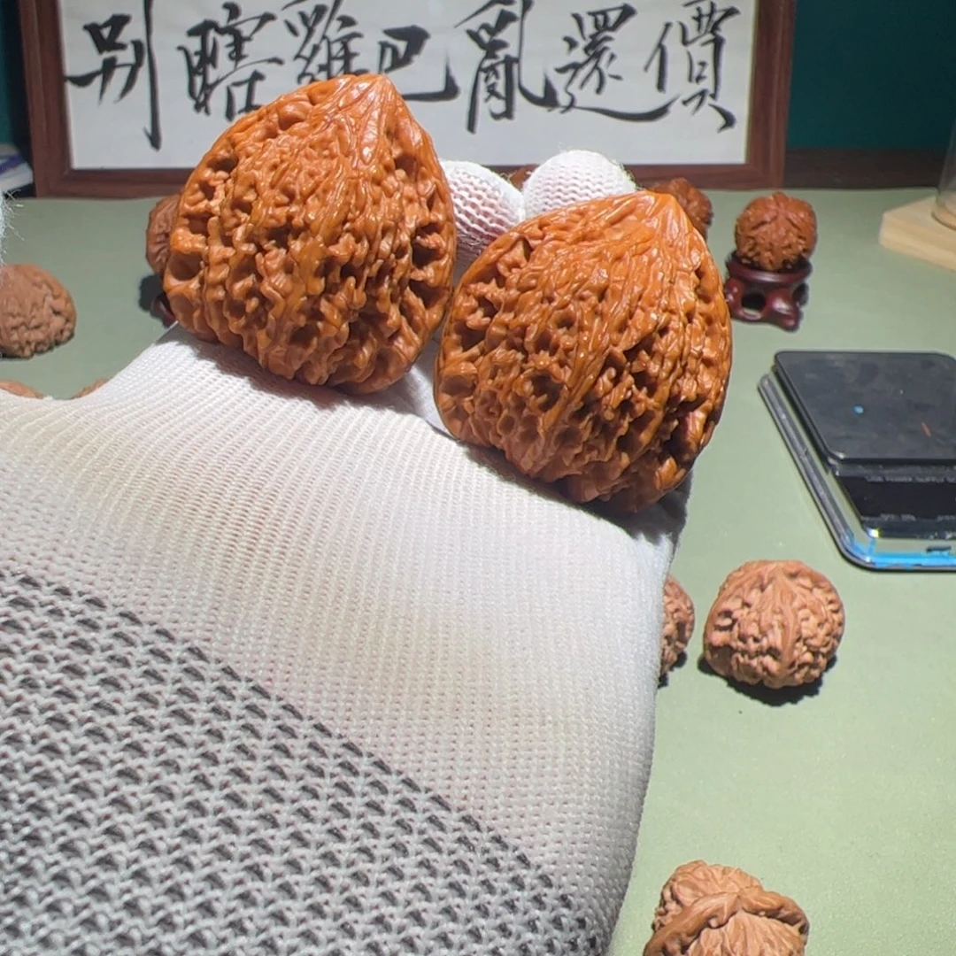 把件文玩核桃喜欢白狮子的请关注我