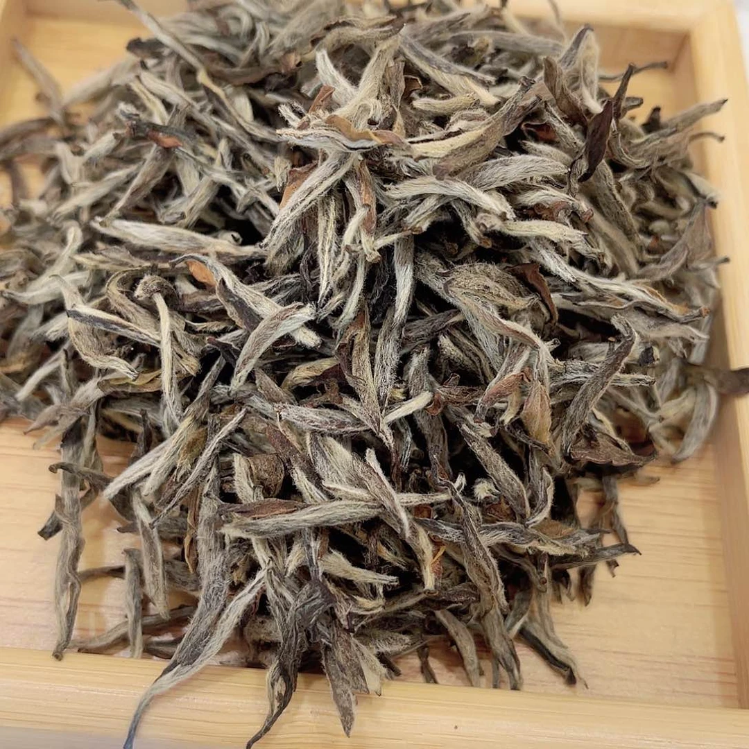 琉璃手工艺品2009年白毫银针