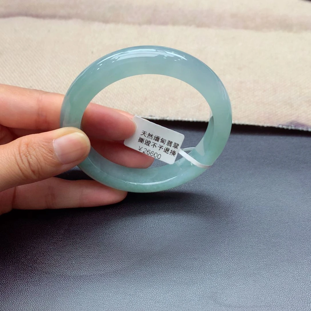 翡翠手镯未镶嵌缅甸翡翠手镯