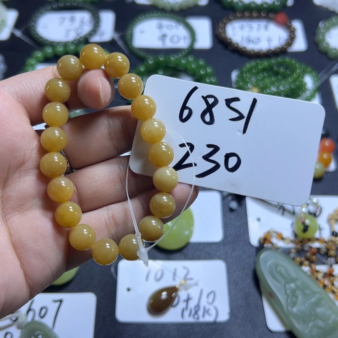 和田玉未镶嵌手串6851