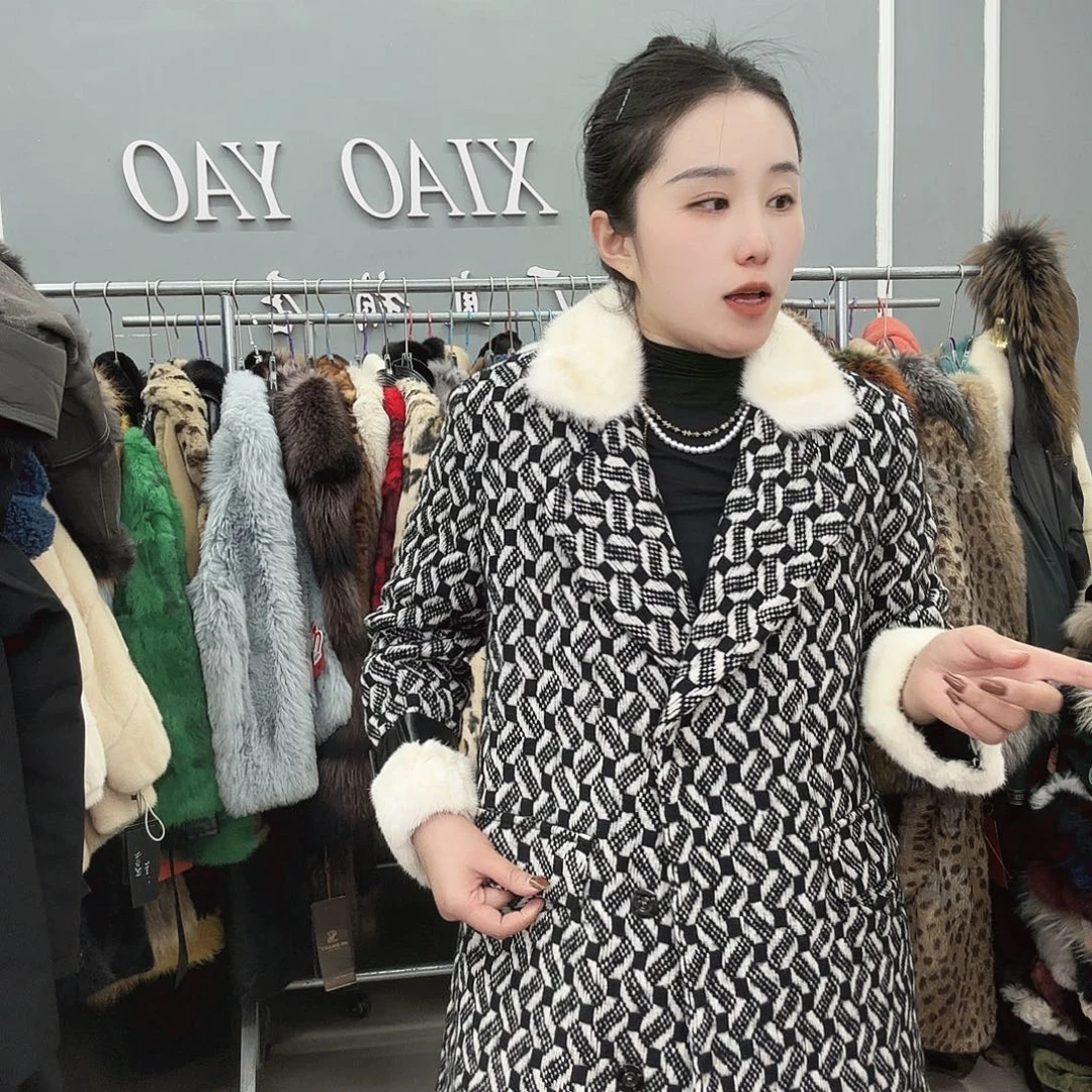 姚小妖家高端皮草