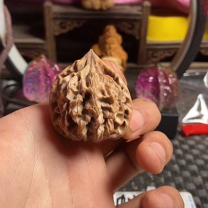 文玩核桃吊坠我****情龙