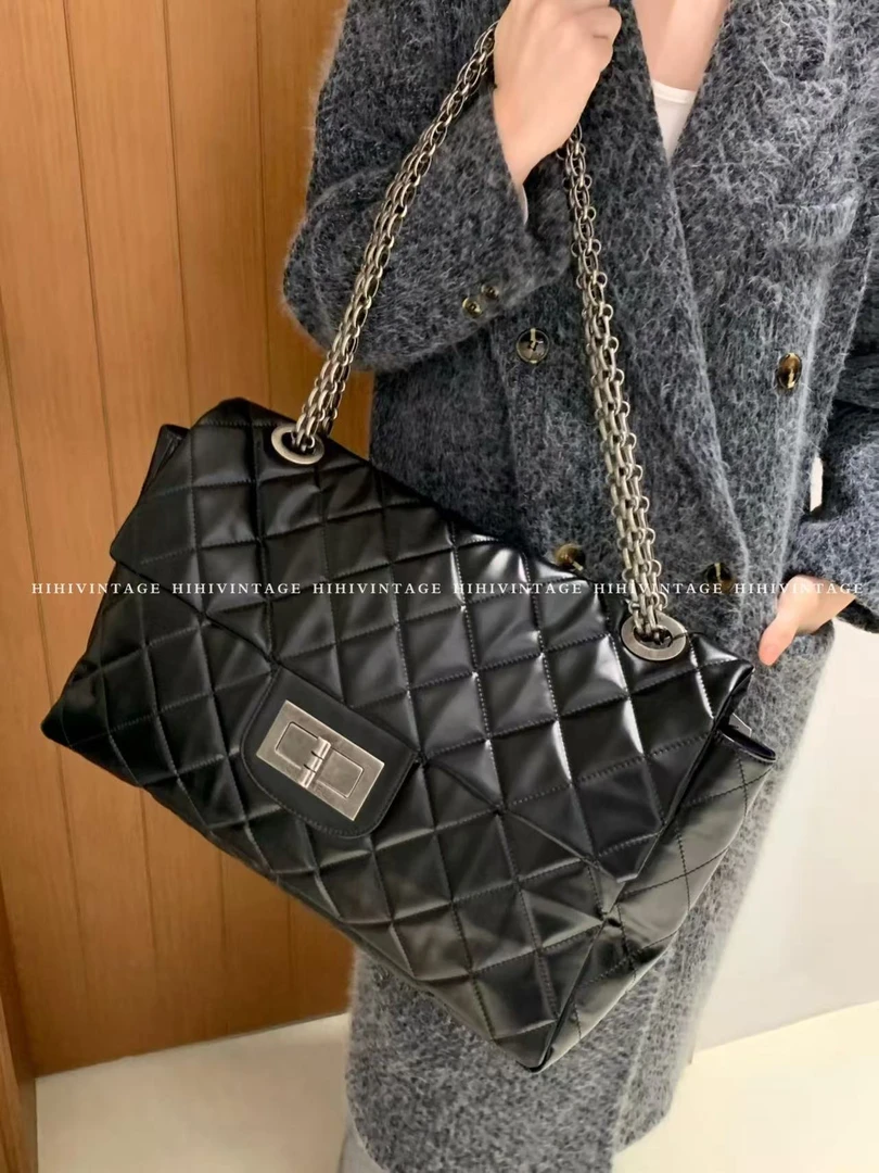 99新 Chanel/香奈儿 黑银2.55机场包/15699308