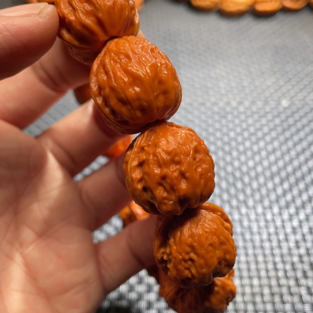 文玩核桃手串核桃有黄