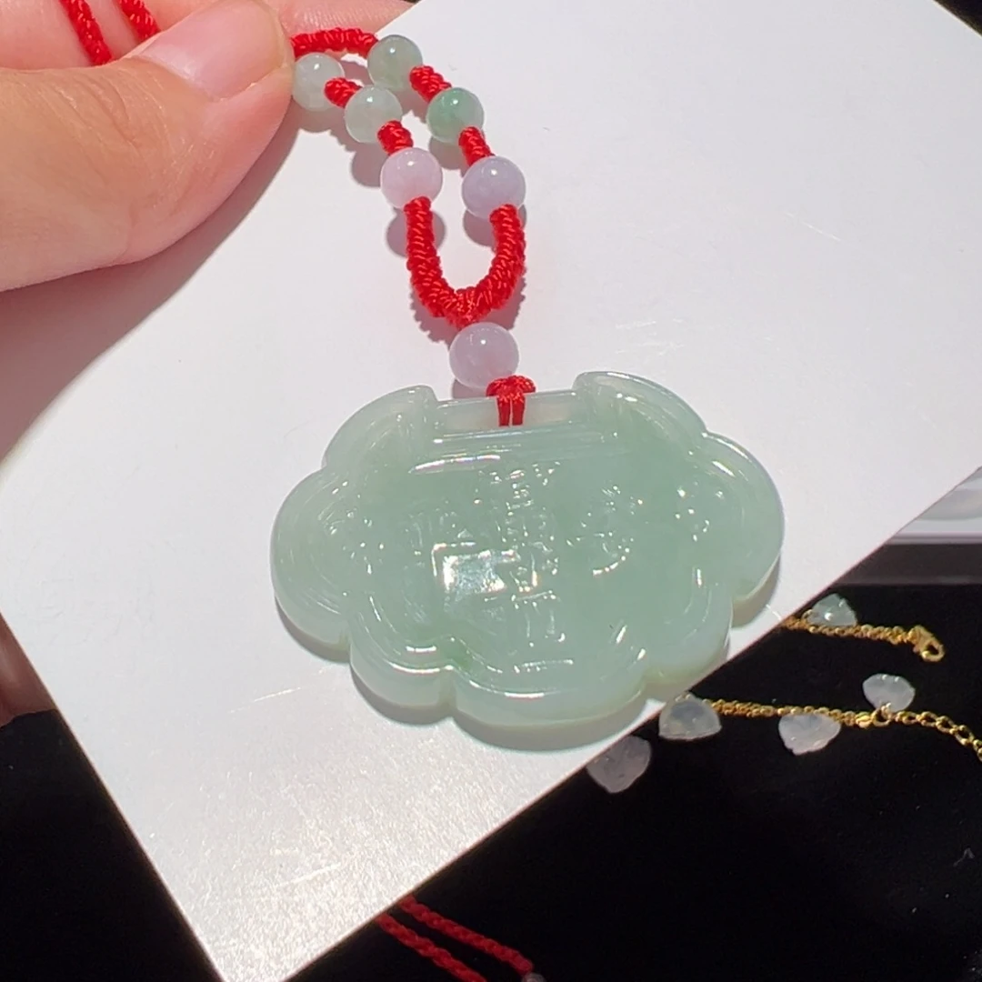 颈饰未镶嵌翡翠吊坠