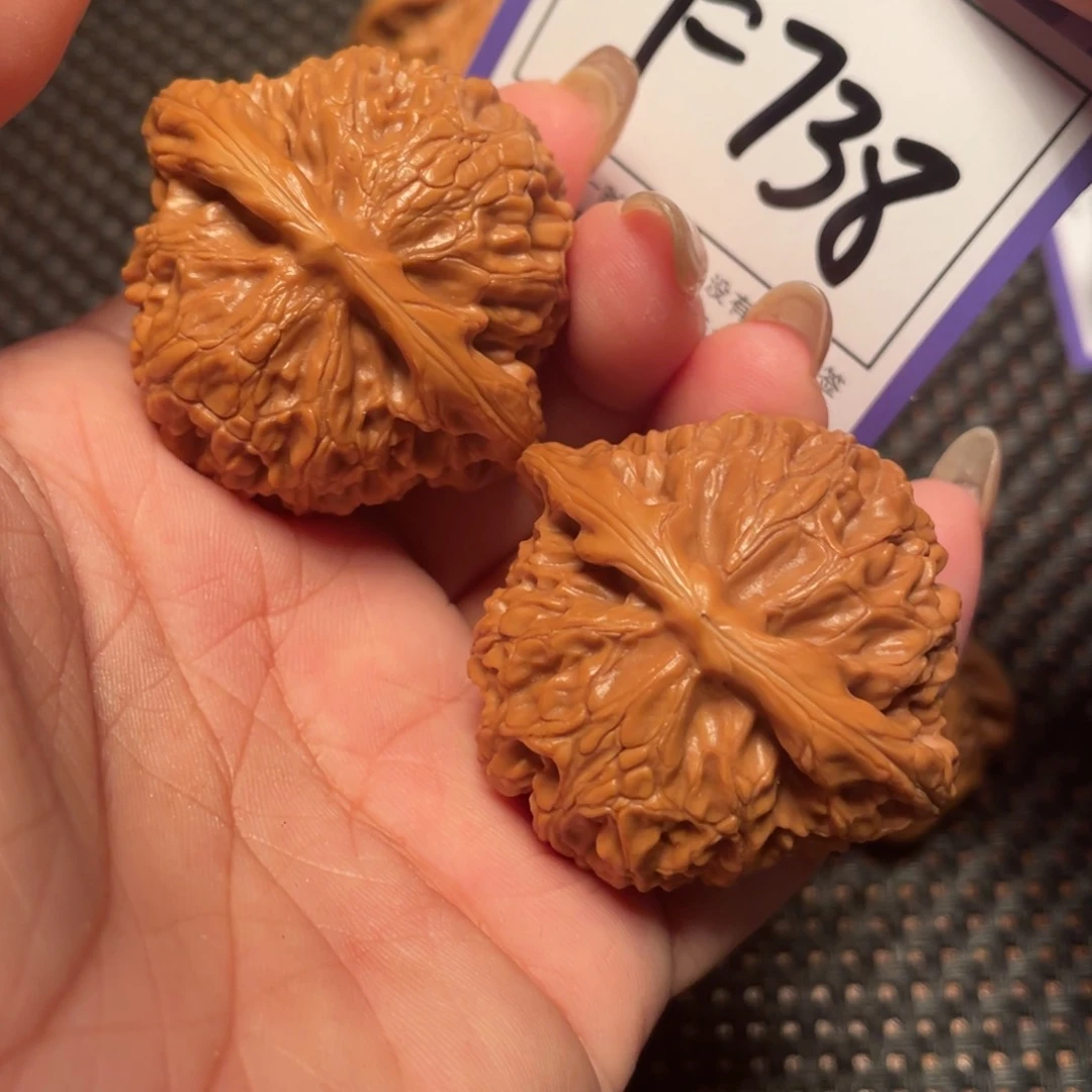 文玩核桃把件738号灯43