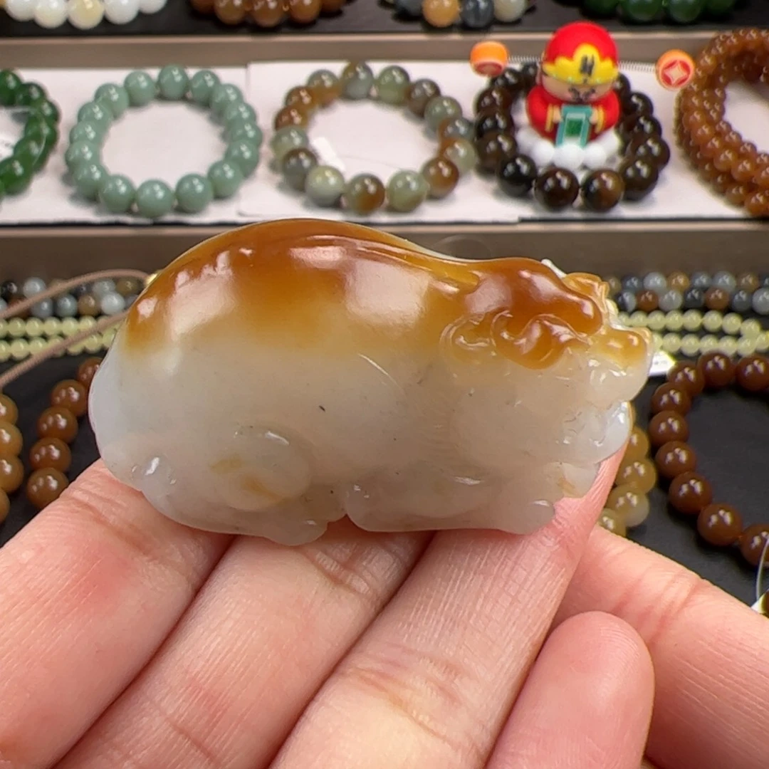 和田玉吊坠未镶嵌剑**恋