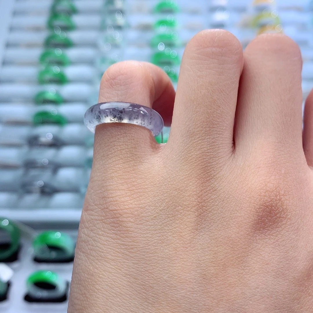 翡翠戒指未镶嵌天然