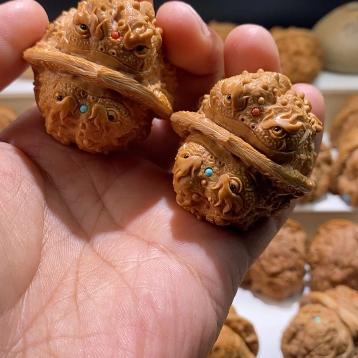 不***品把件文玩核桃手工雕刻文玩核桃