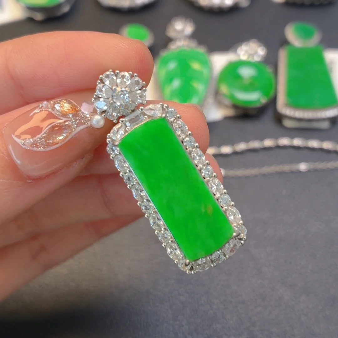 翡翠银S925镶嵌颈饰