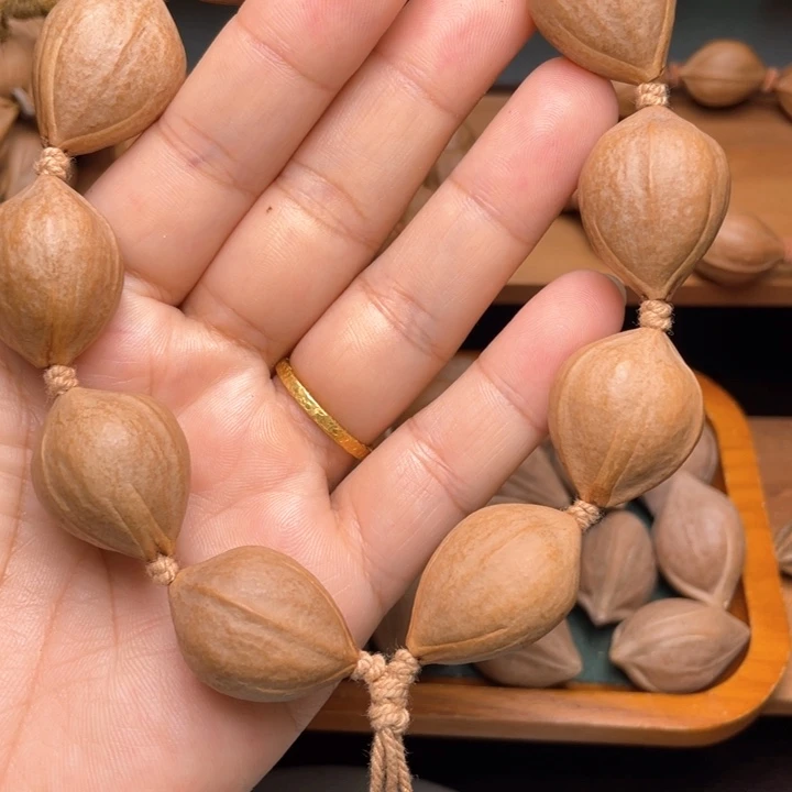 橄榄核手串/手链橄榄核油核1.8左右