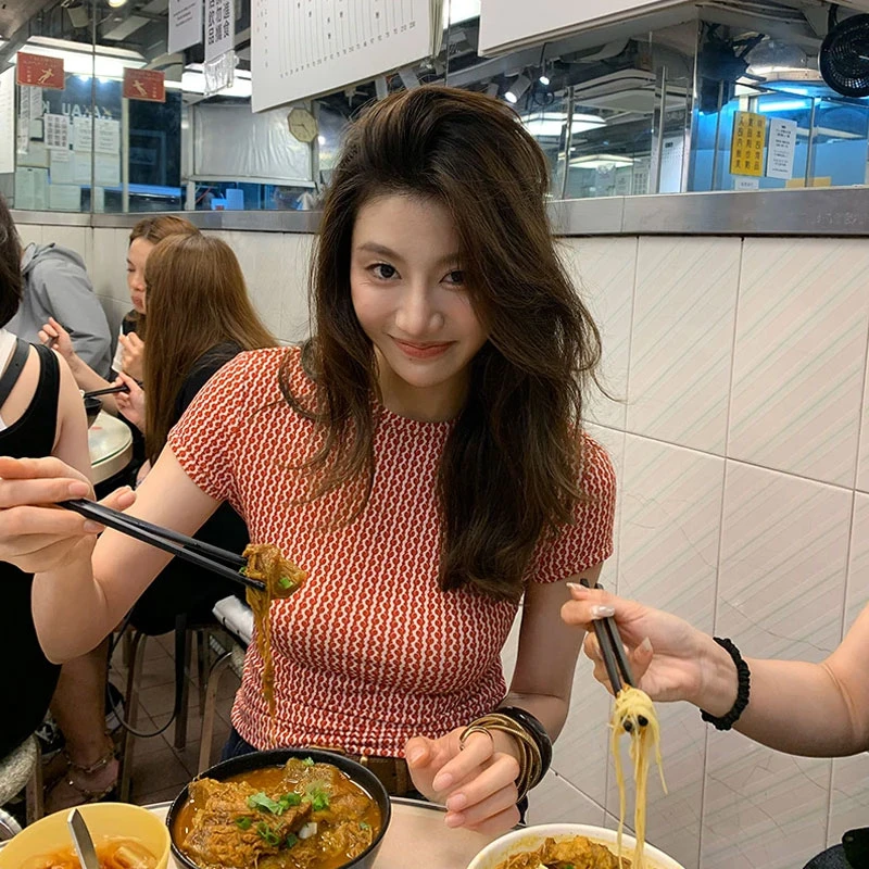 高级感气质修身打底短袖T恤女夏季2025新款小众百搭正肩辣妹上衣