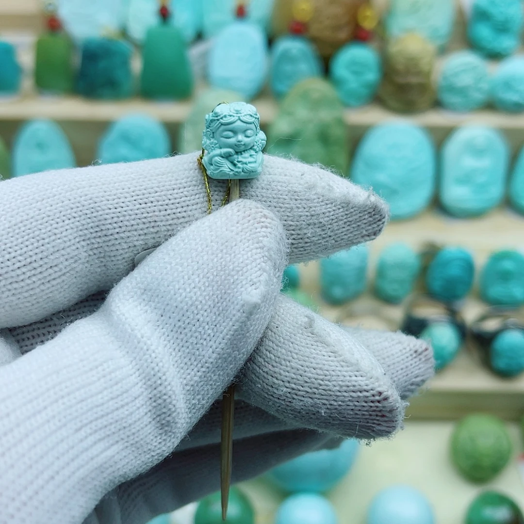 绿松石未镶嵌珠宝奇石