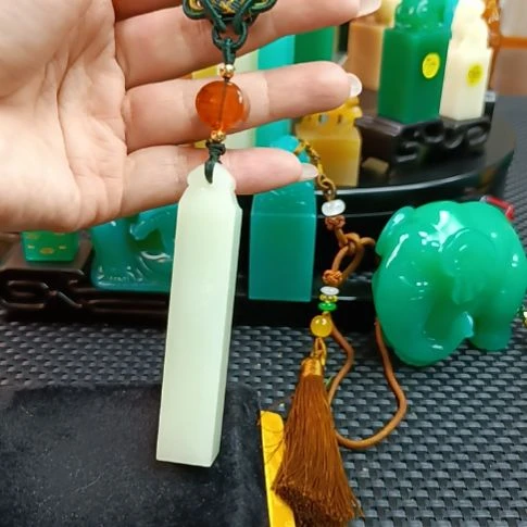 寿山石印石如意纽