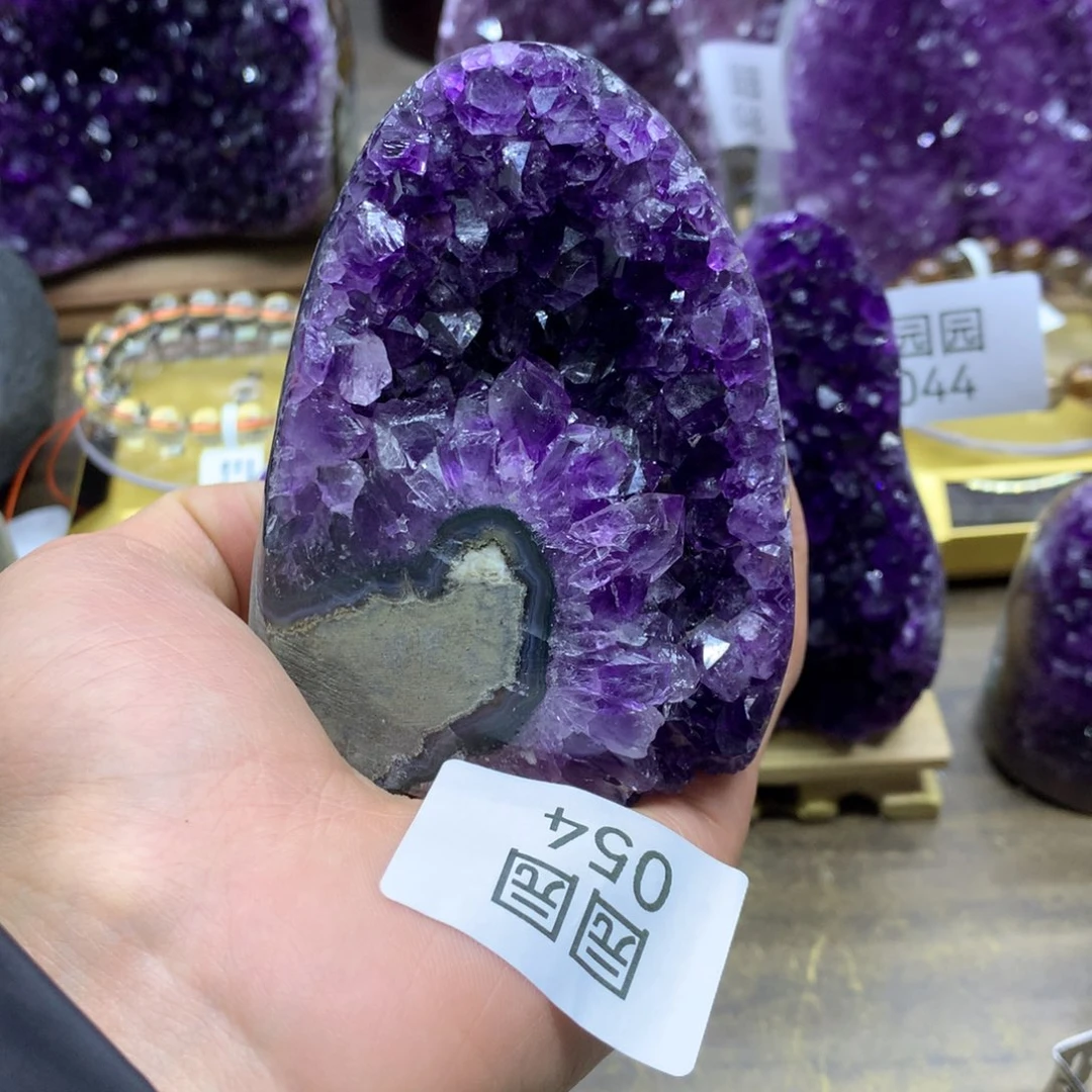 紫晶大型摆件（非配饰）未镶嵌