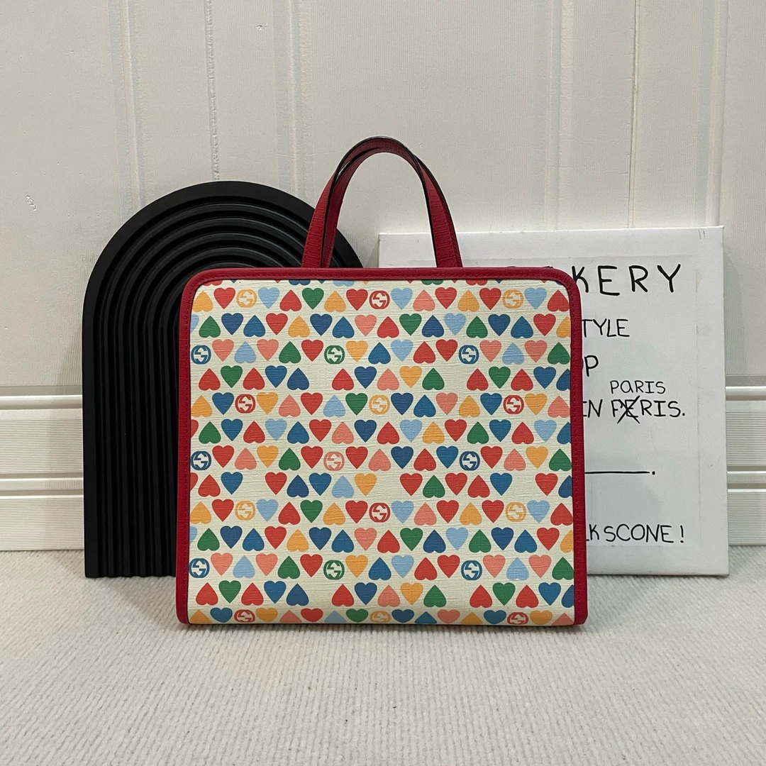 95新 GUCCI/古驰 爱心涂鸦儿童包