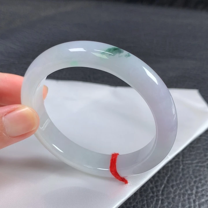 翡翠未镶嵌手镯