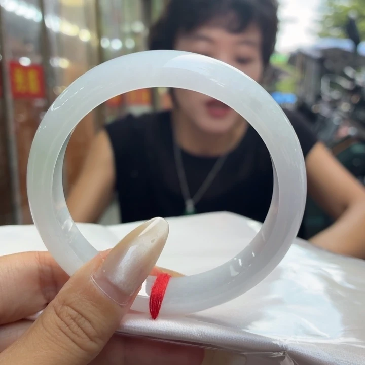 小***巢未镶嵌手镯翡翠意向金