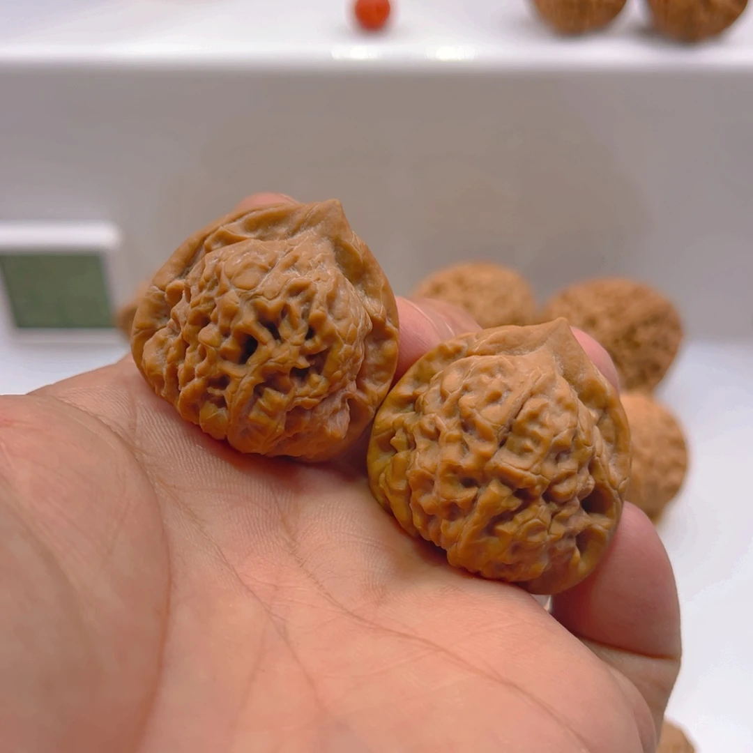 把件文玩核桃34mm全品头货金字塔