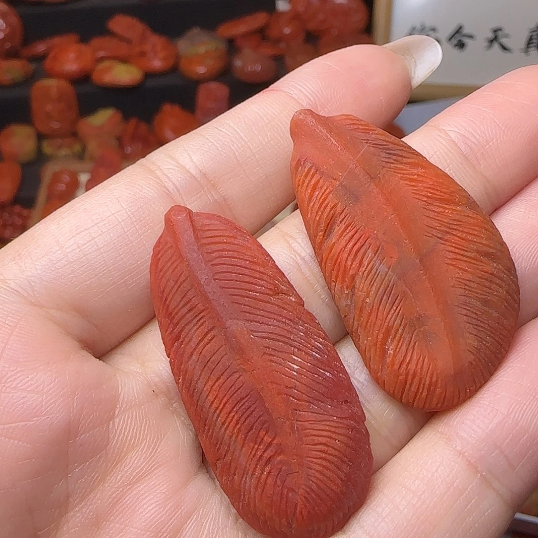 南红玛瑙未镶嵌颈饰